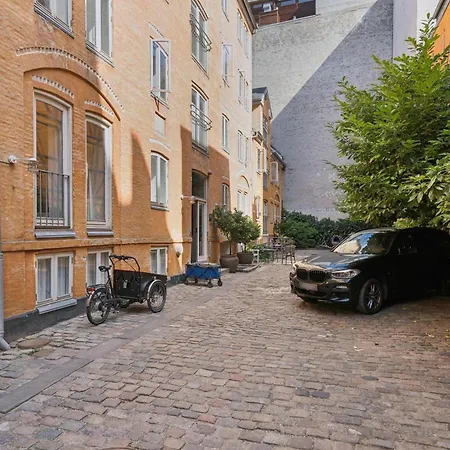 Leilighet Eksklusiv I Nyhavn Til Familien København
